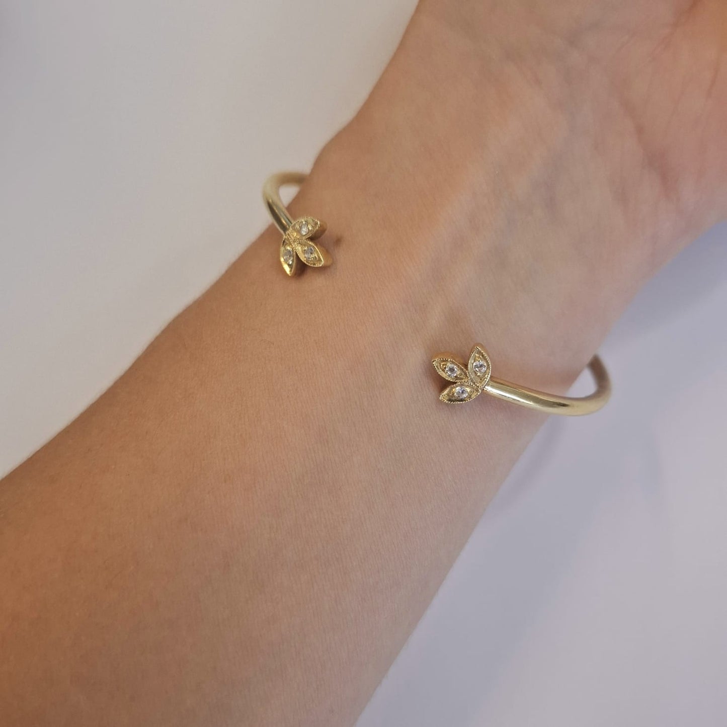 Pulsera Oro con Diamantes Flor del Oriente