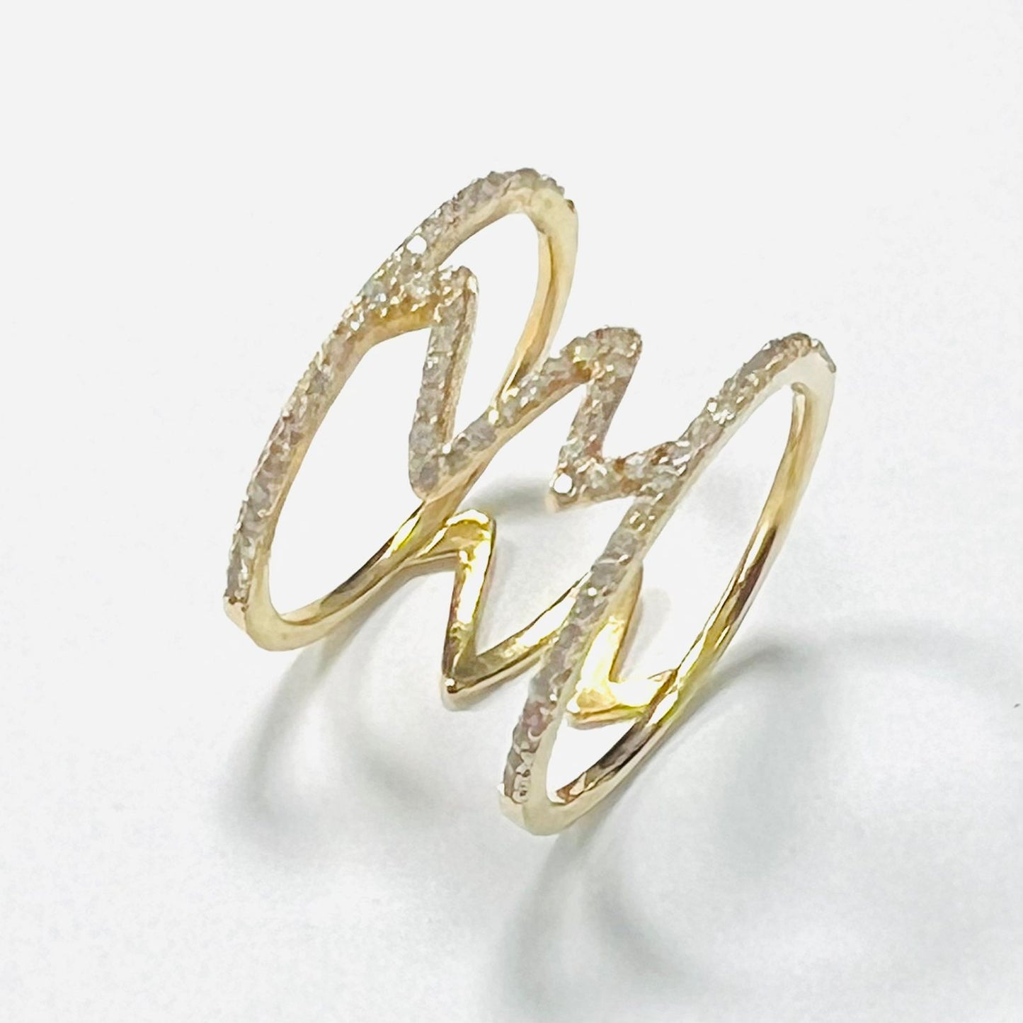 Anillo Largo zirconias doble