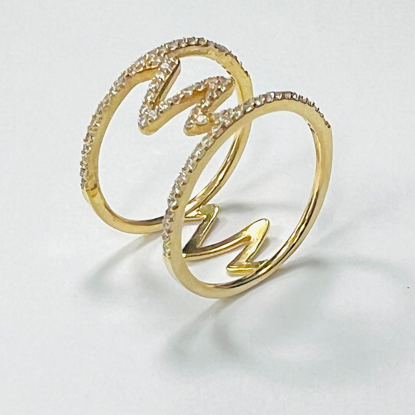 Anillo Largo zirconias doble