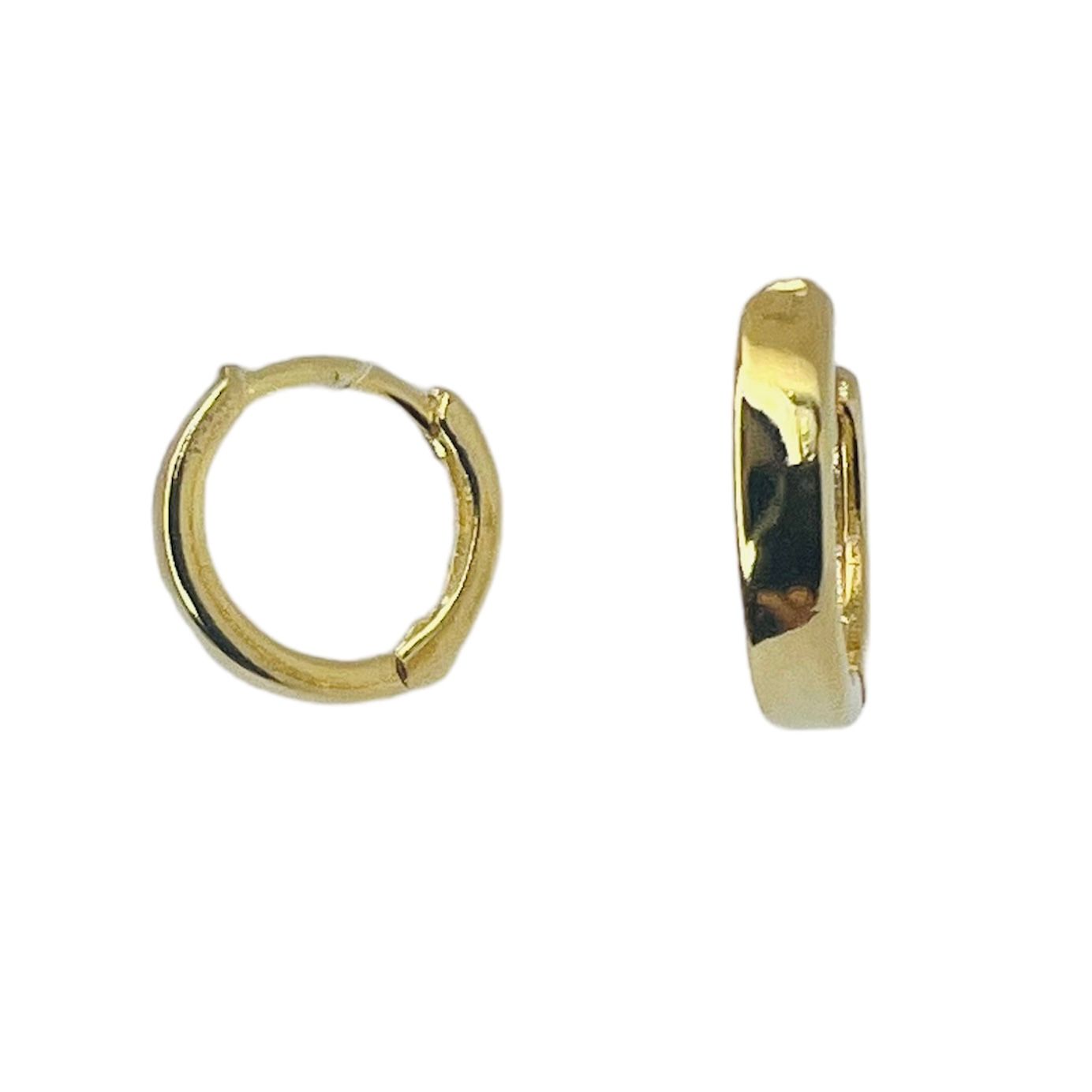 Aros argolla lisa cuadrada baño de oro