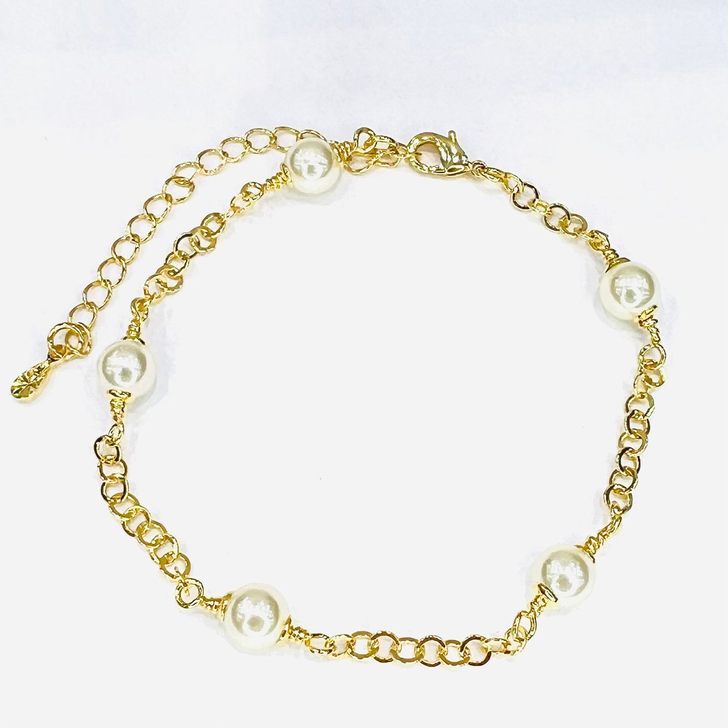Pulsera con perlas baño de oro