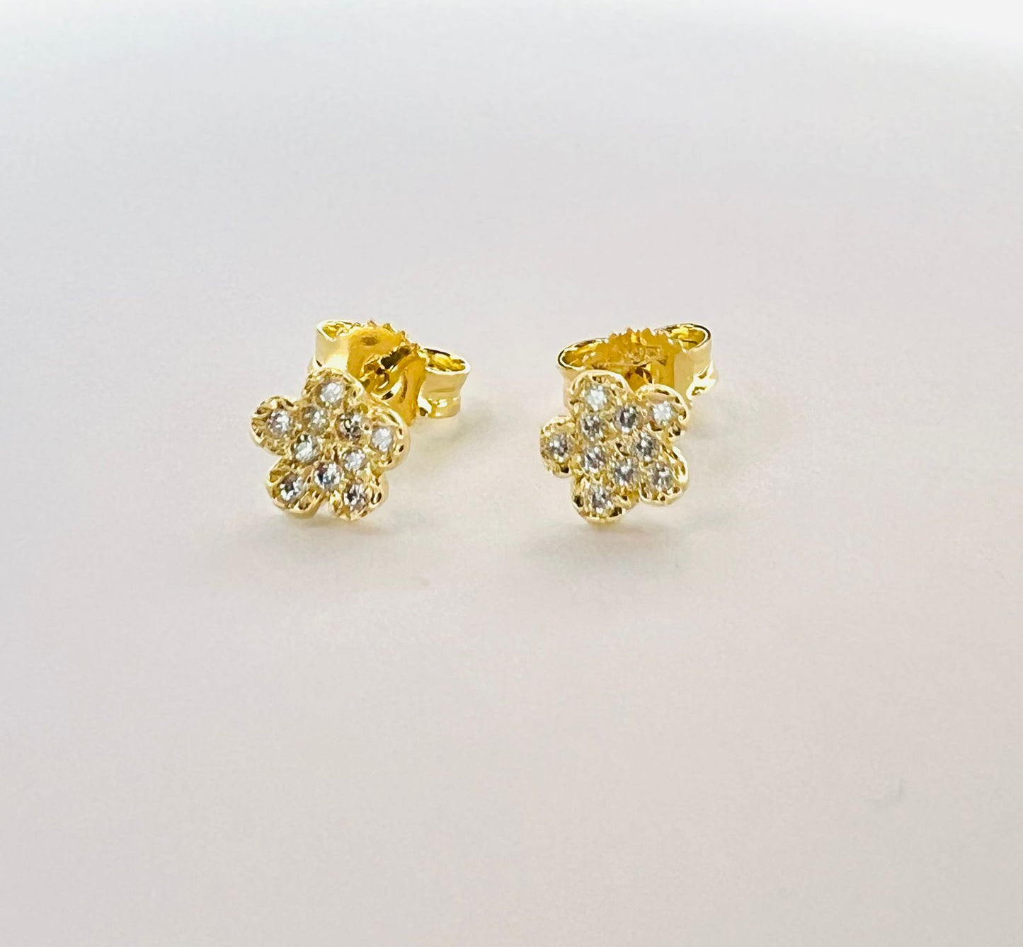 Aro Oro 18k, Flor, Zirconitas blancas