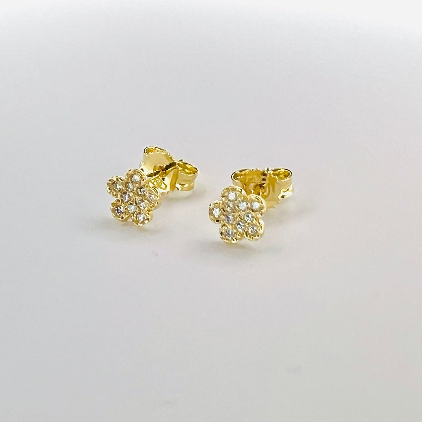 Aro Oro 18k, Flor, Zirconitas blancas