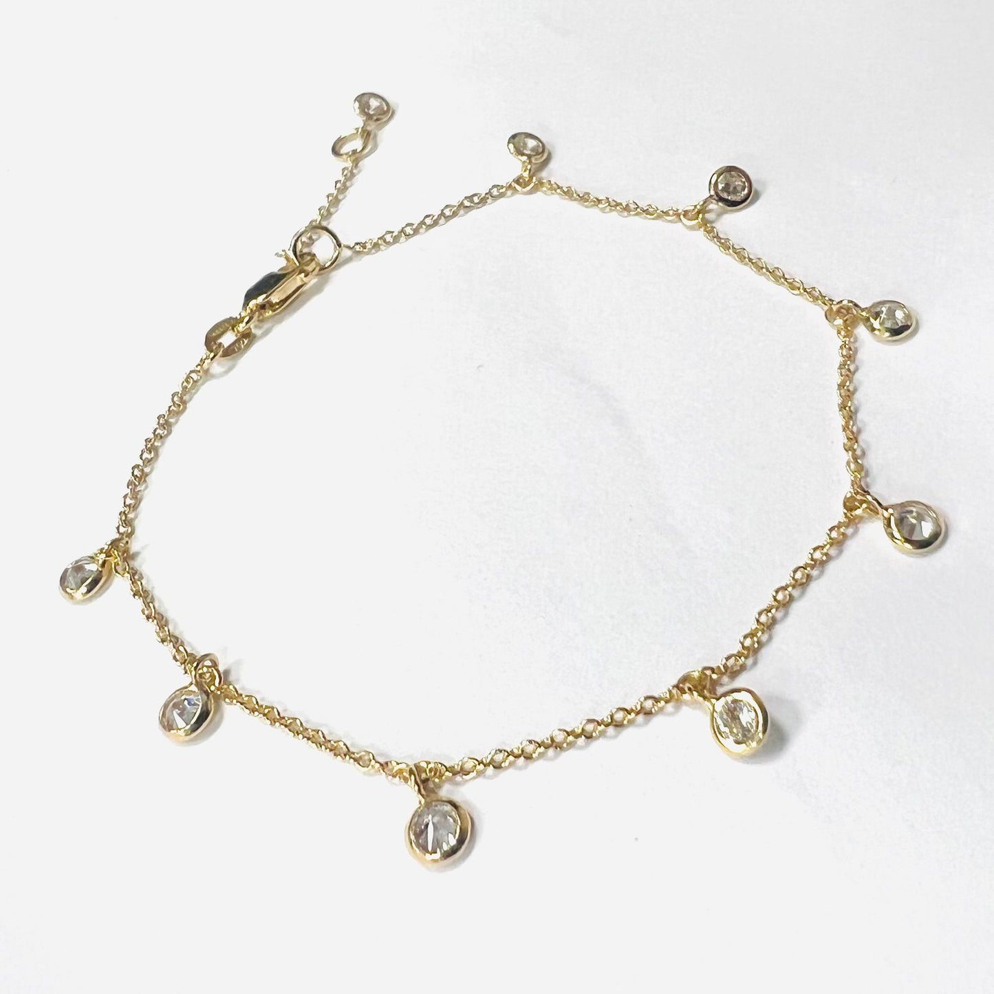 Pulsera Oro 18 kilates circulos zirconitas