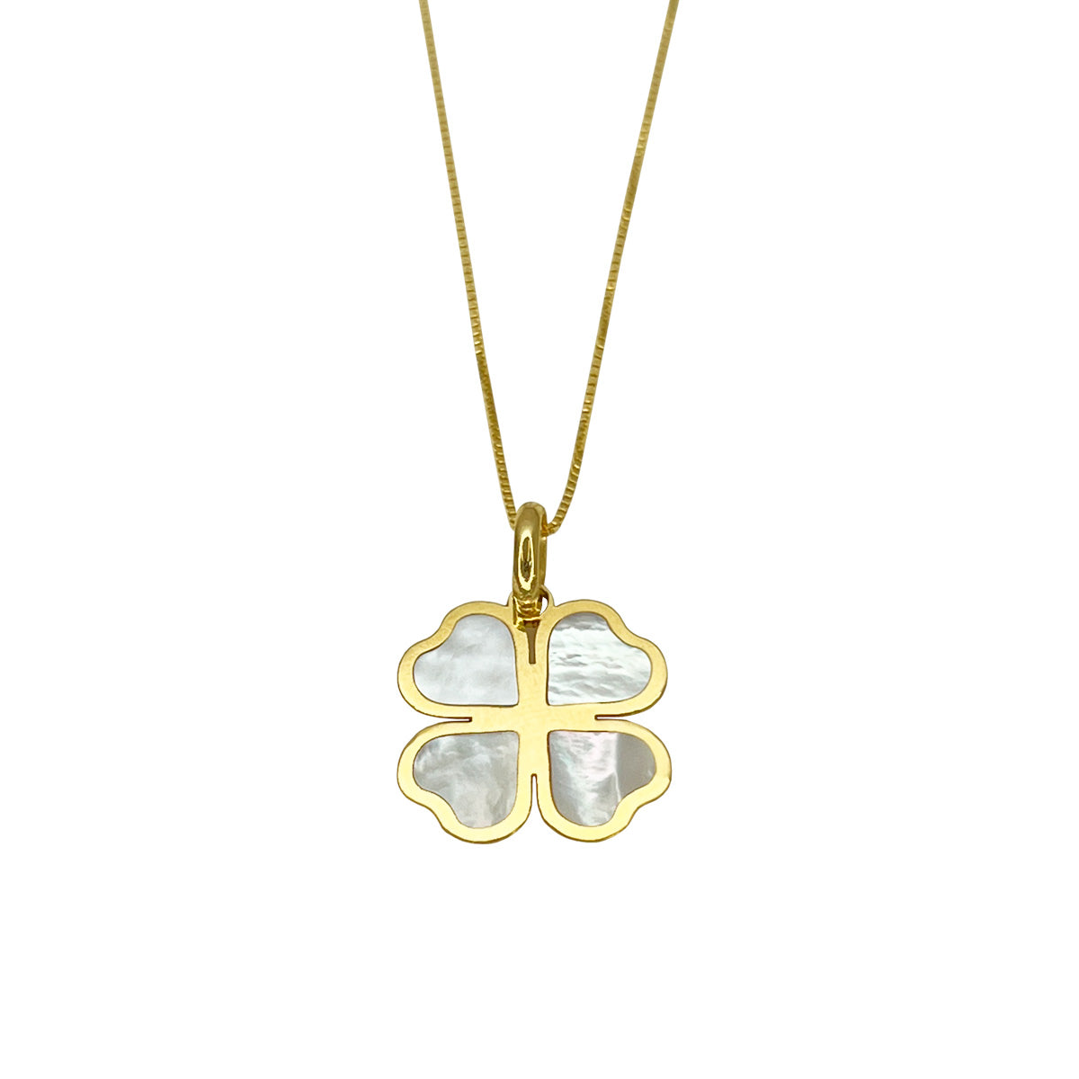 Collar en oro amarillo y nacar