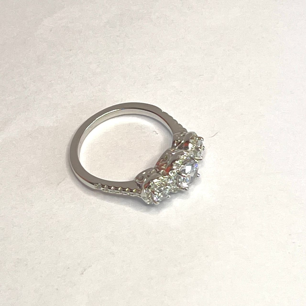 Anillo en plata tricillo pave