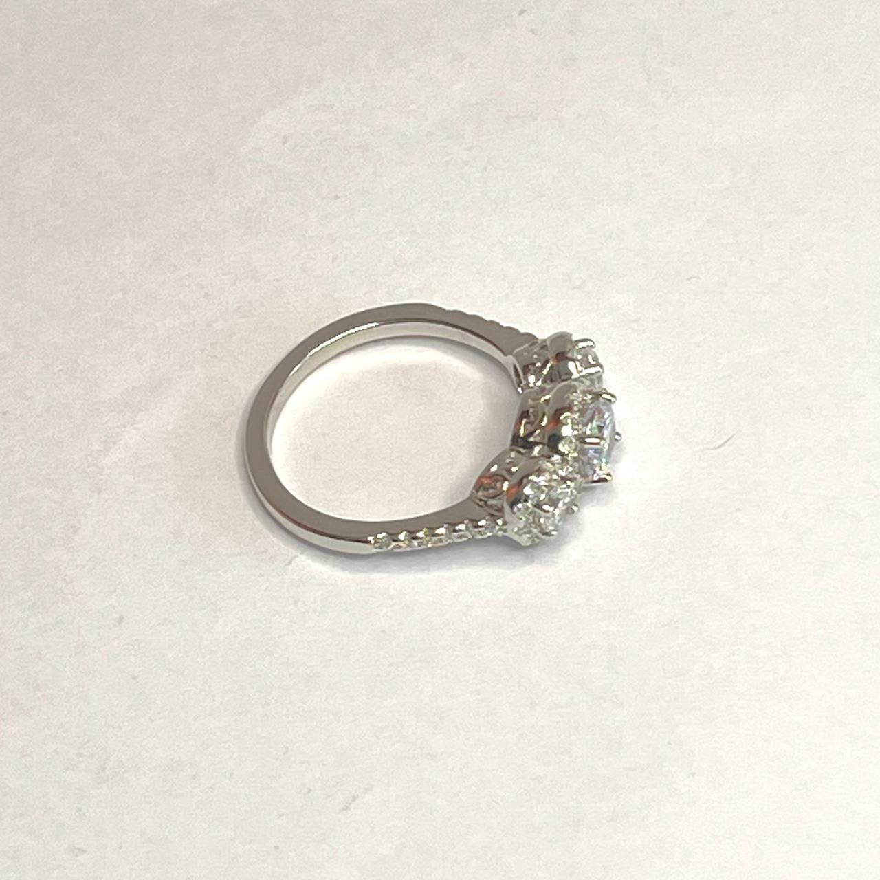 Anillo en plata tricillo pave