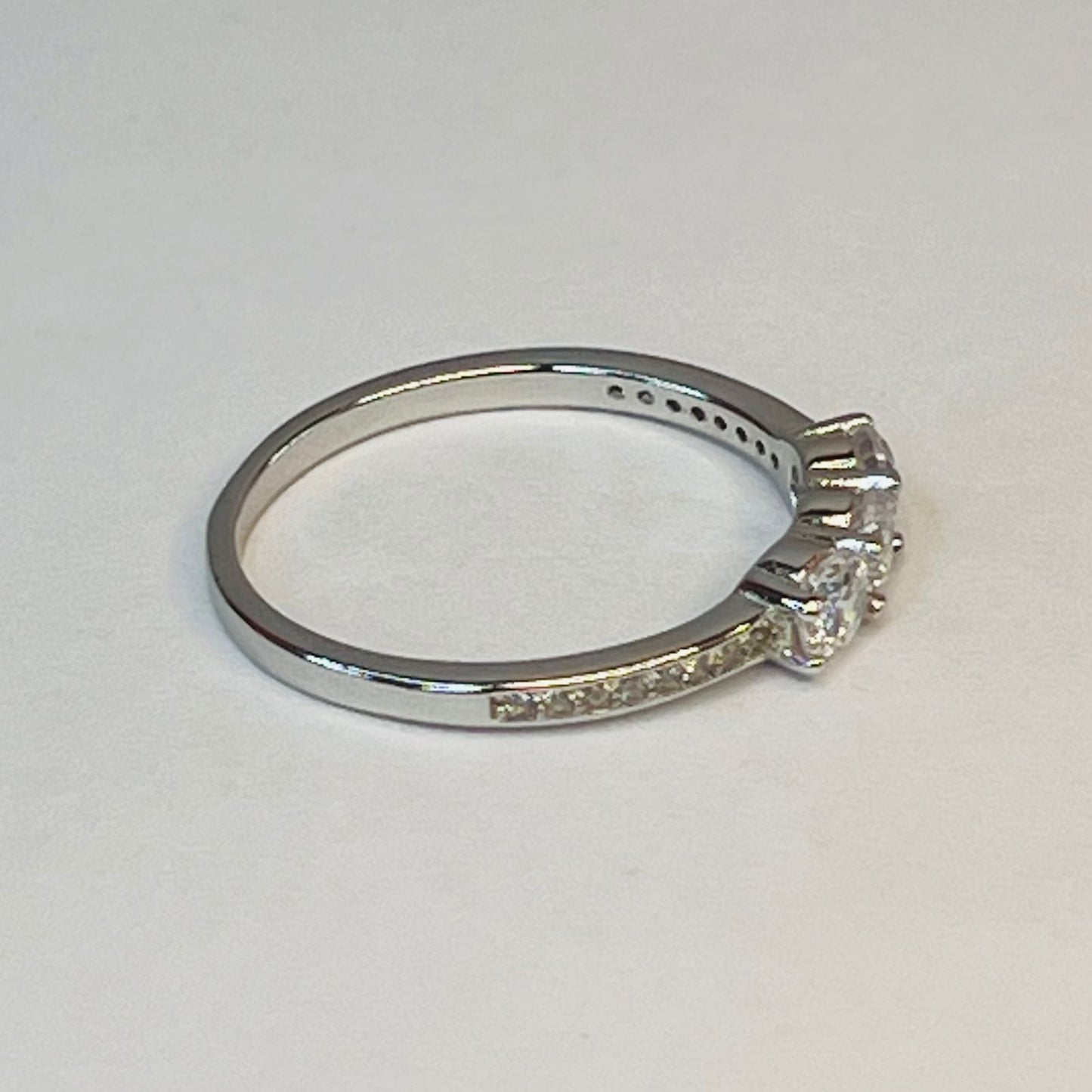 Anillo en plata tricillo pave