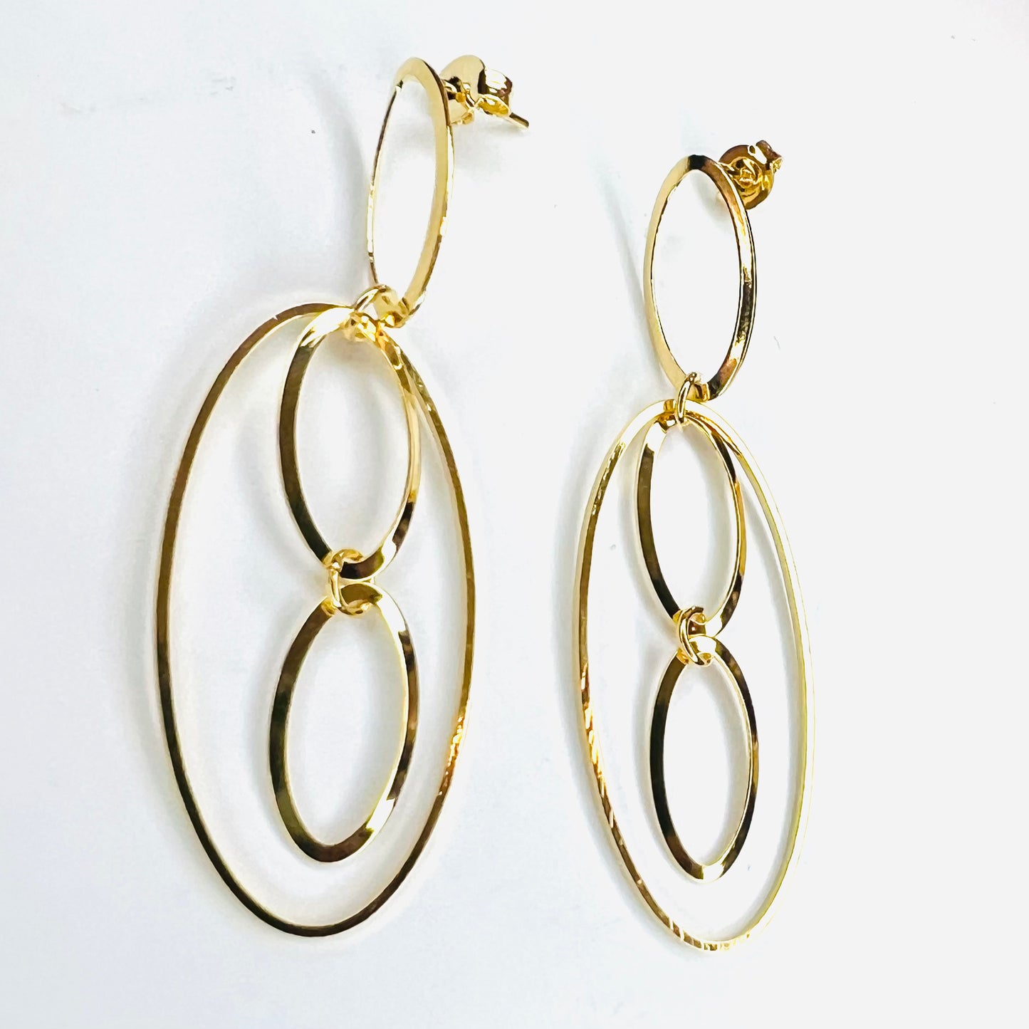 Aros bañados en oro 4 ovalos colgantes largos
