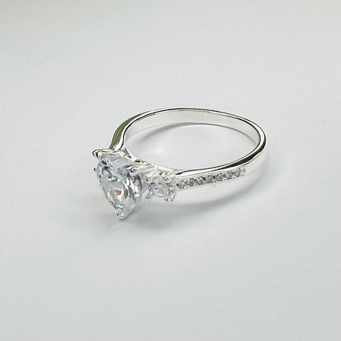 Anillo tricillo gran corazón central