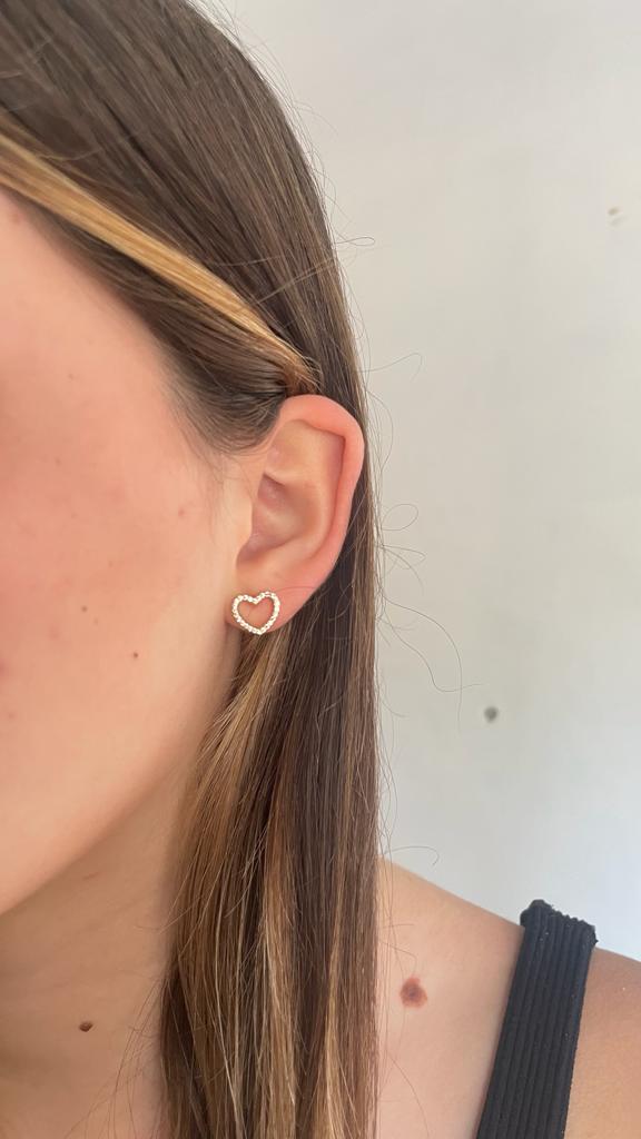 Aros silueta corazon baño oro