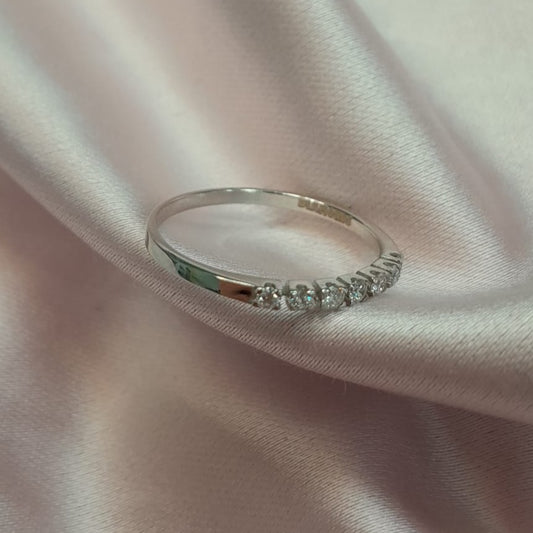 Anillo Oro blanco diamantes