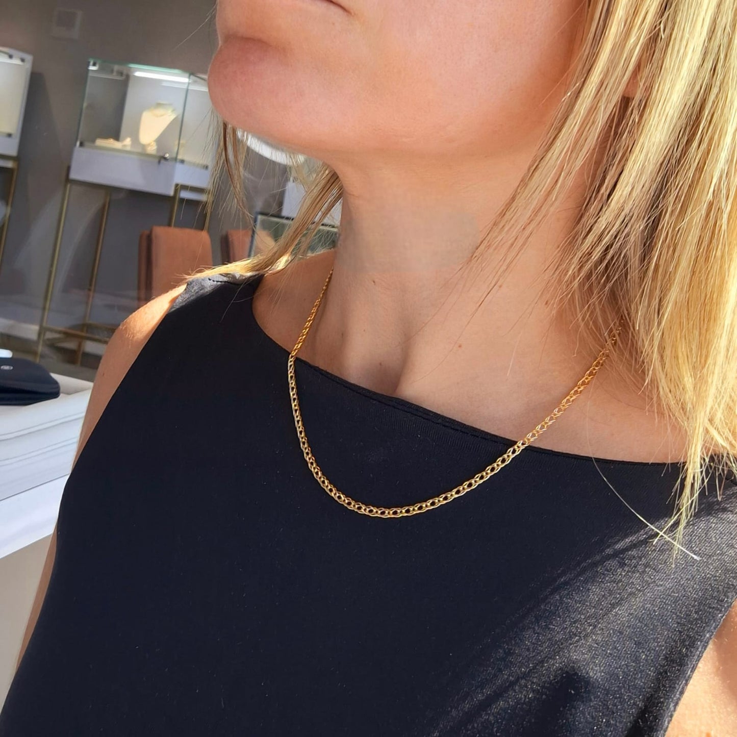 Collar Tipo Cadena Delgada Oro