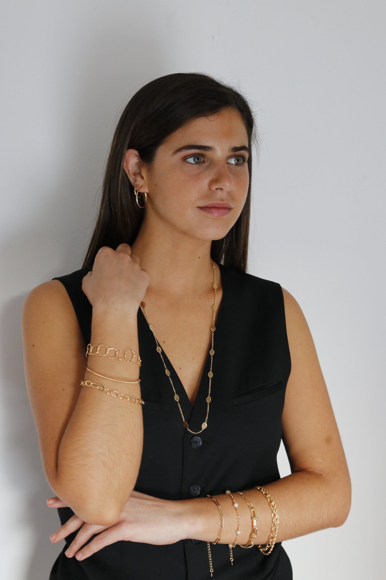 Collar largo de hojitas baño de oro