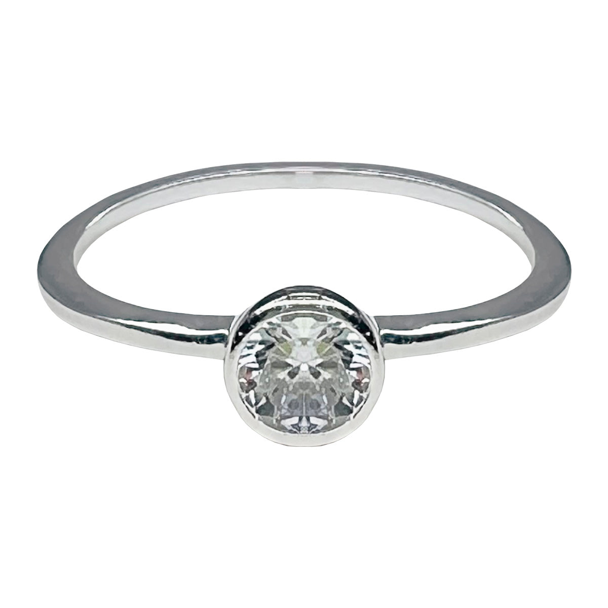 Anillo solitario en plata