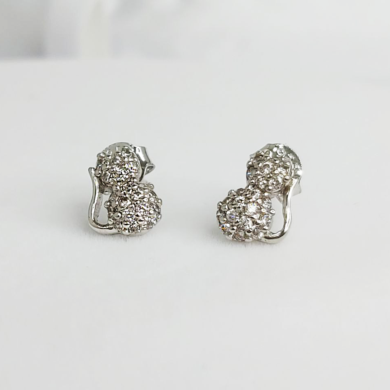 Aros gatito en plata y zircones