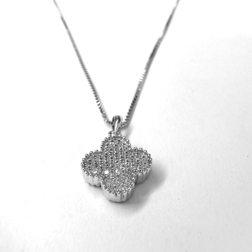 Collar Trebol blanco