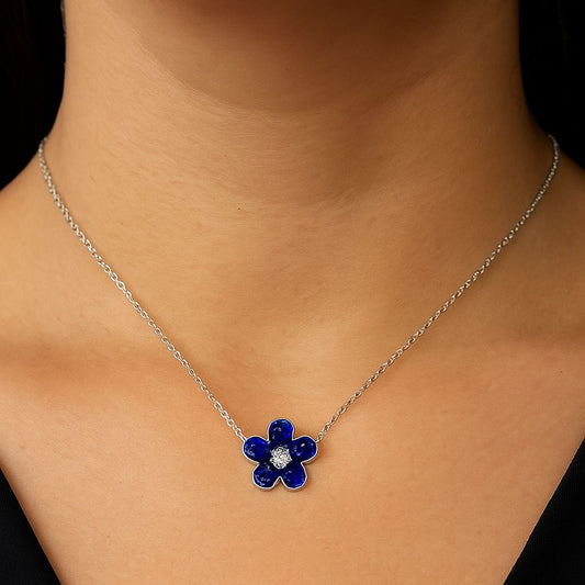 Collar flor azul marino