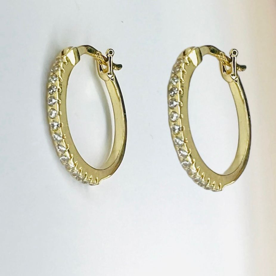 Aro argolla oro 18 k, zirconitas blancas