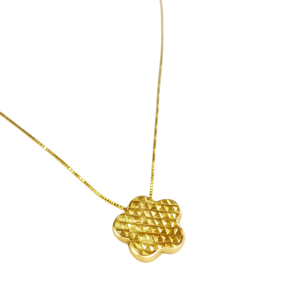 COLLAR TREBOL RUGOSO