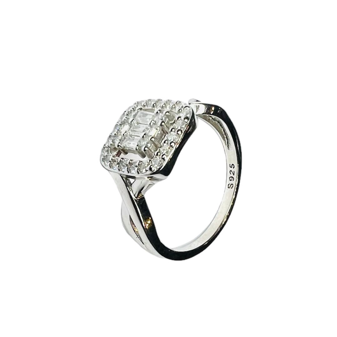 Anillo vintage, terminación cruzada
