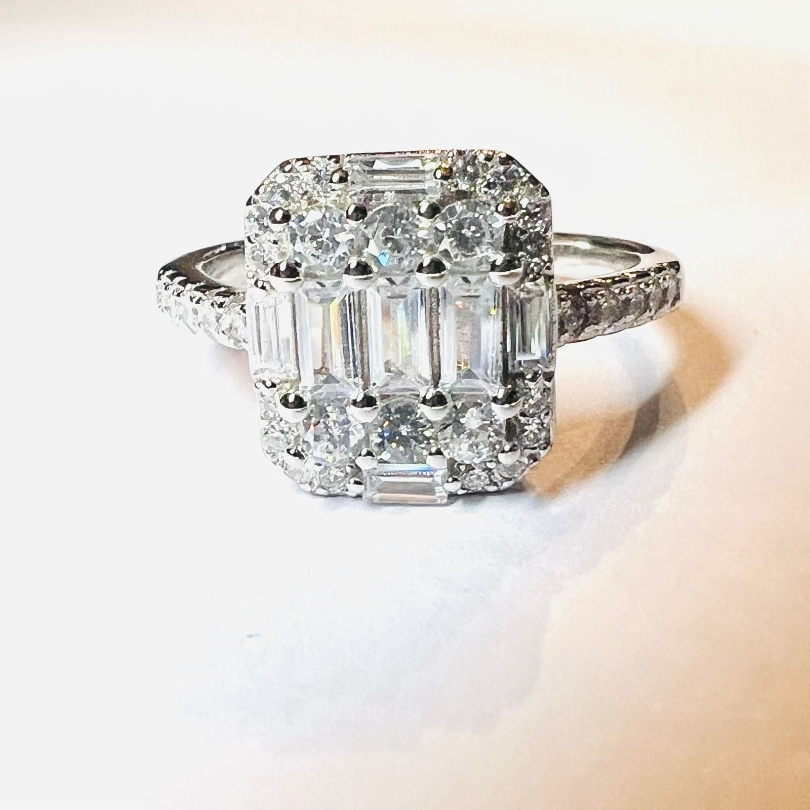 Anillo vintage cuadrado