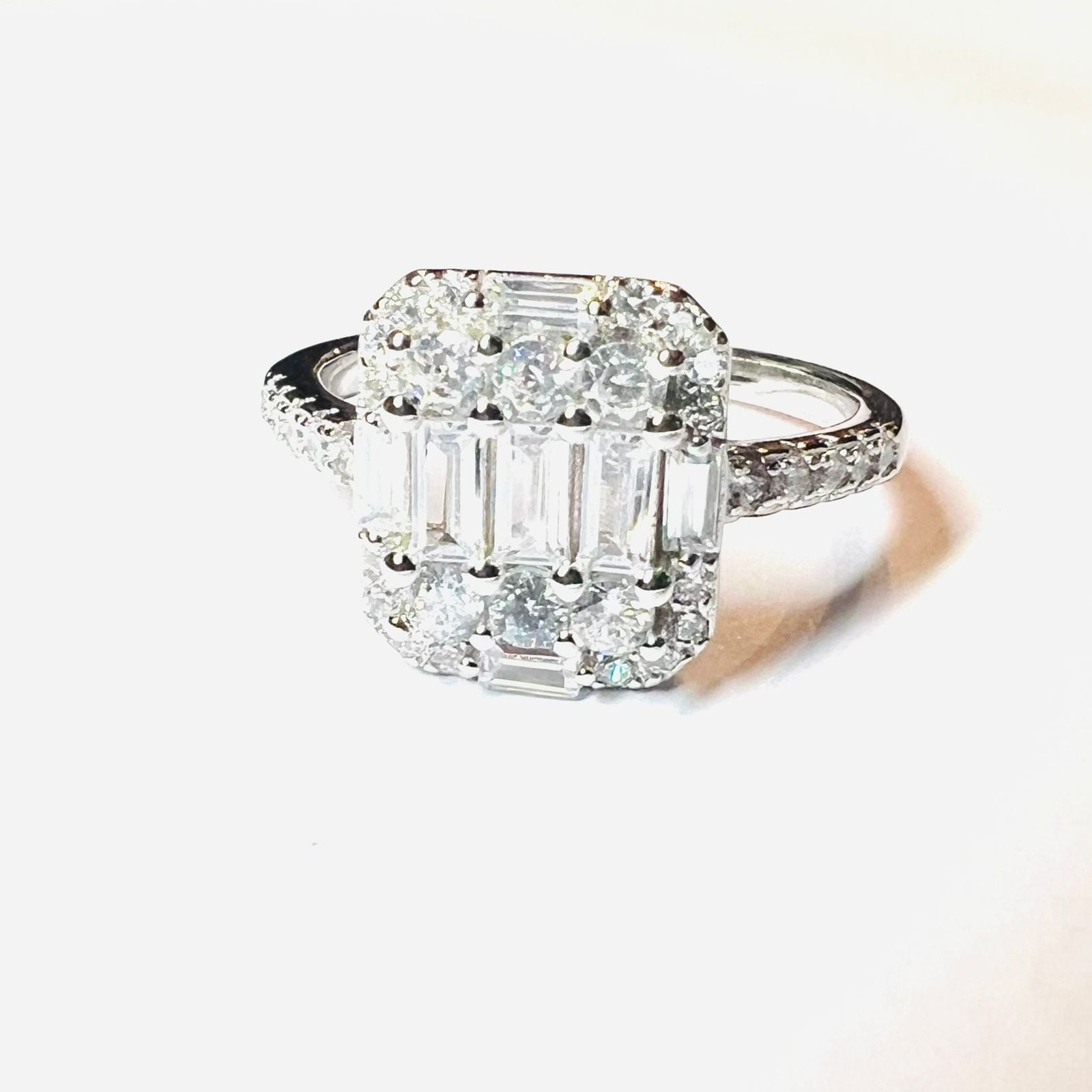 Anillo vintage cuadrado