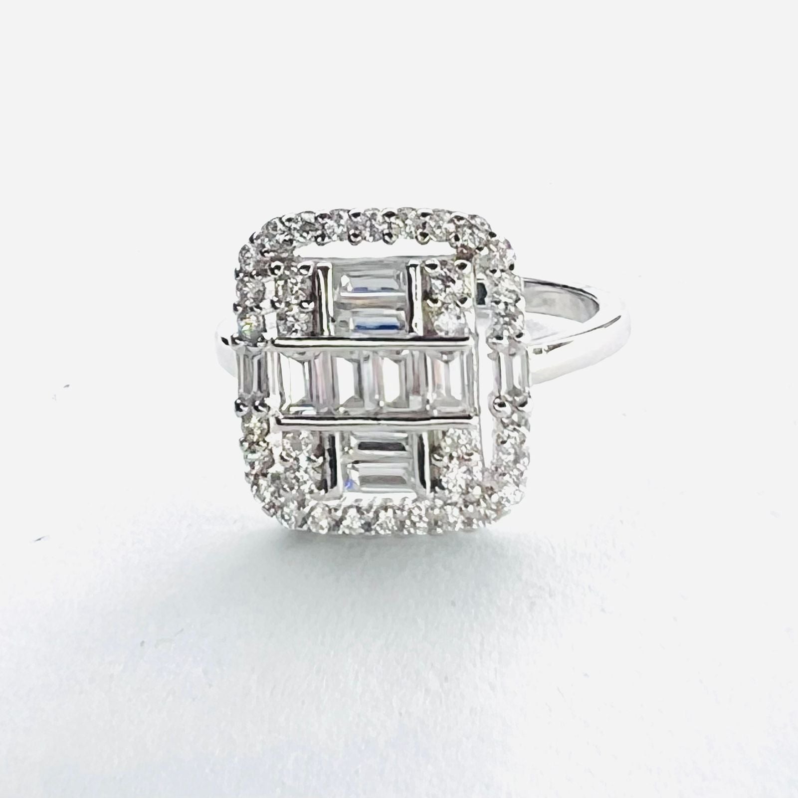 Anillo vintage distintas direcciones