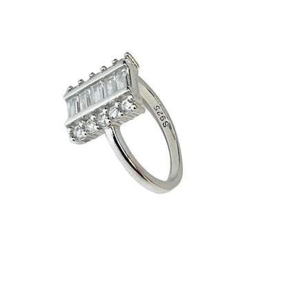 Anillo plata 925, Vintage, ovalado, zirconias blancas, redondas , riel central de Baguette rectangular