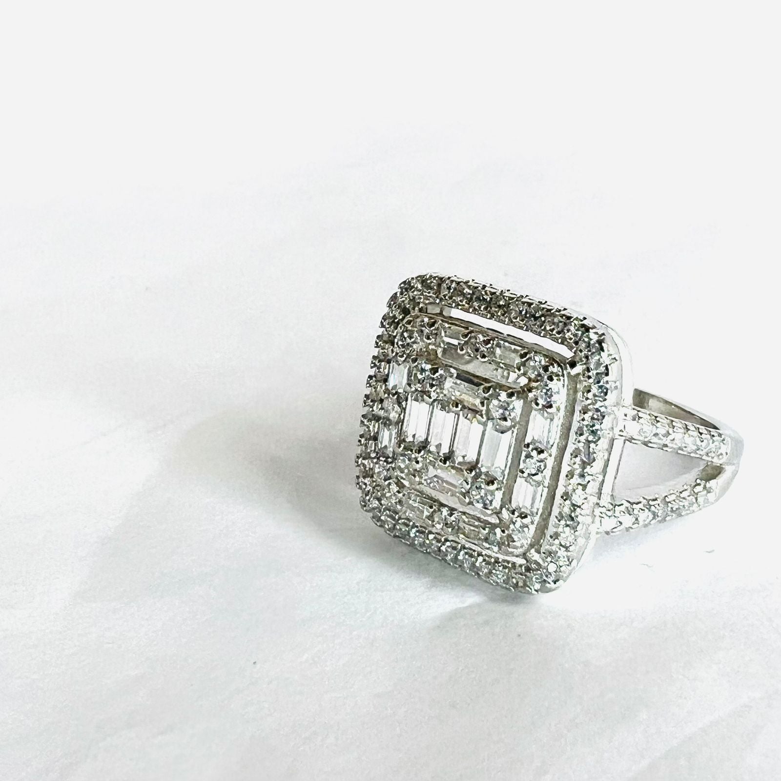 Anillo vintage escalados