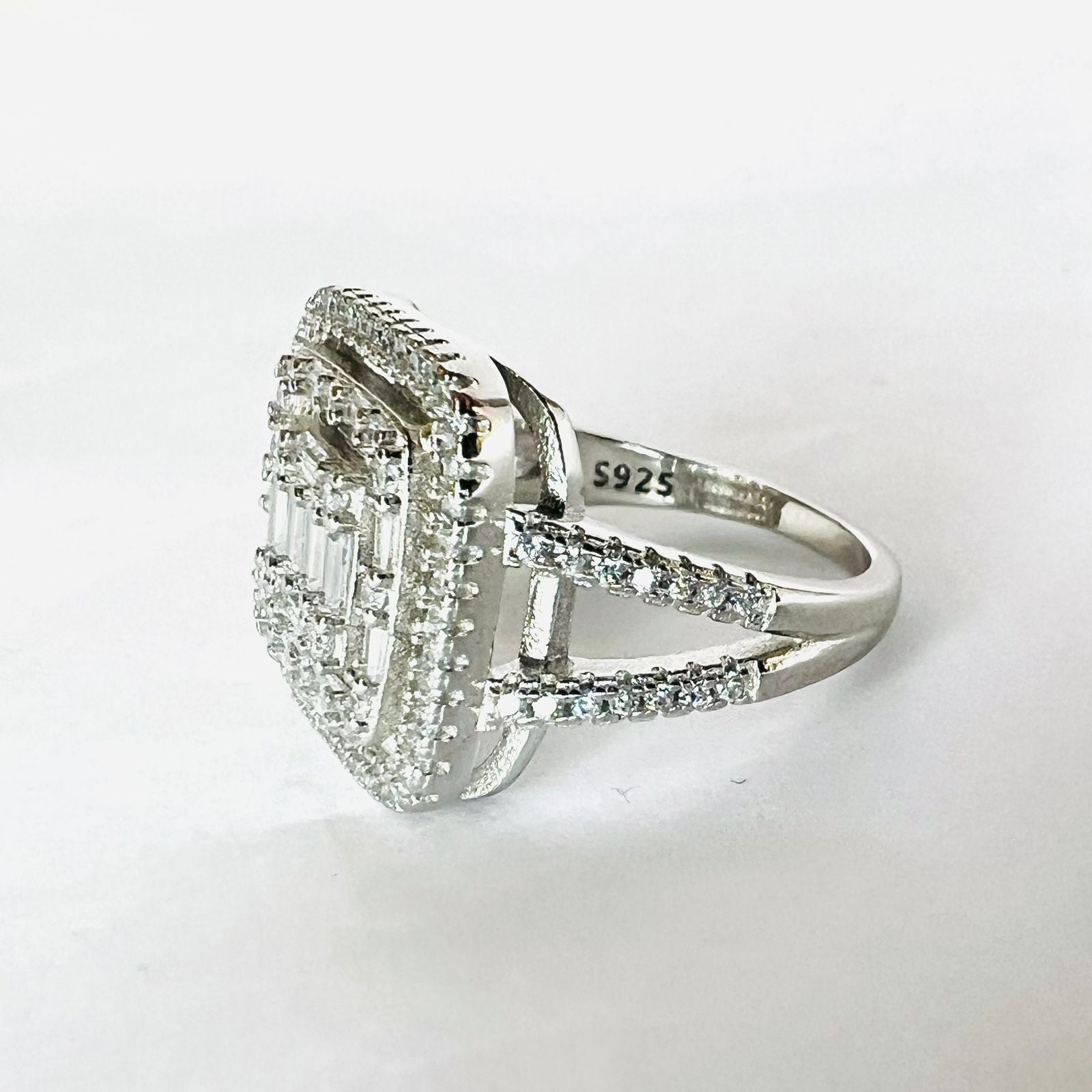 Anillo vintage escalados