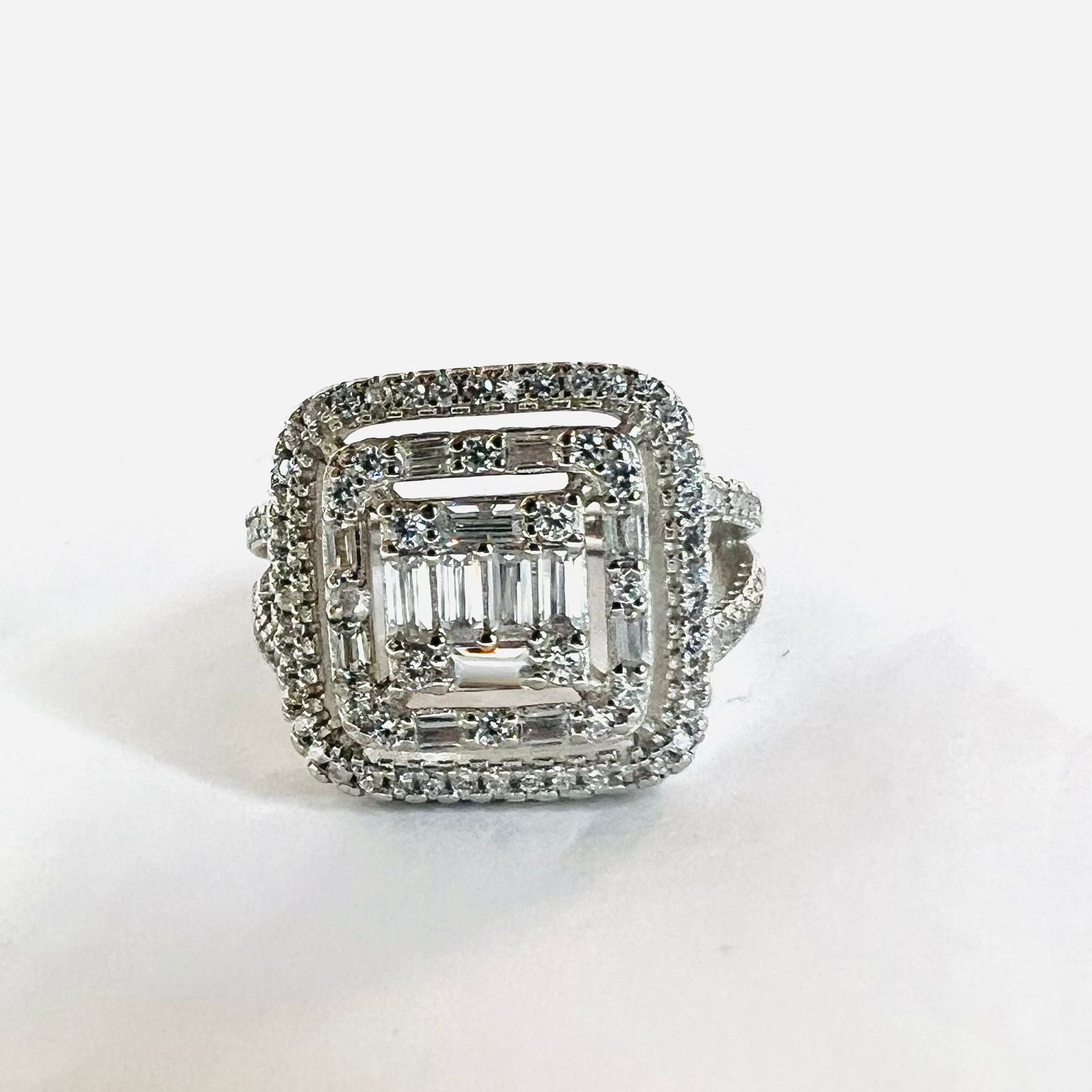 Anillo vintage escalados