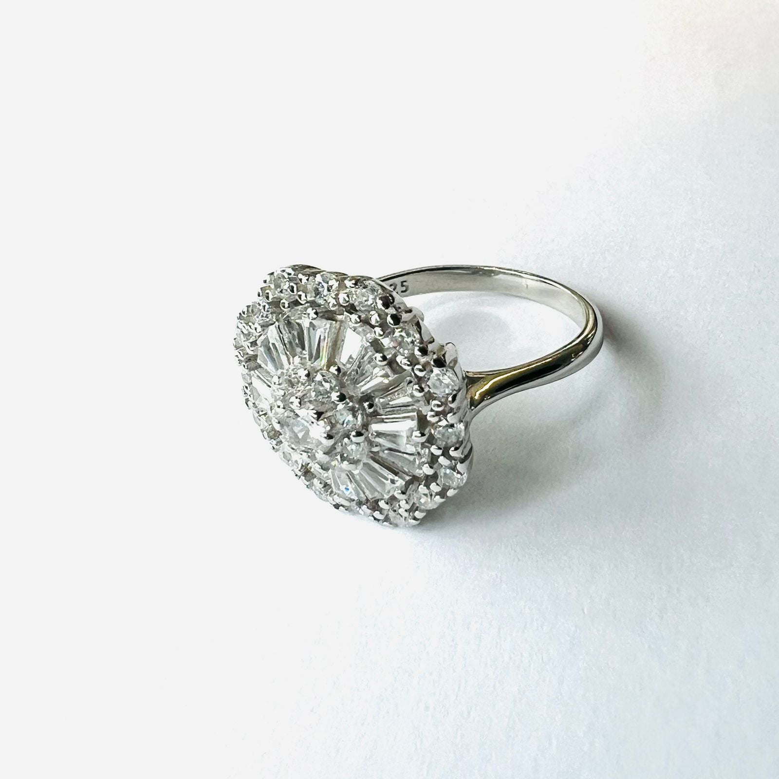 Anillo vintage abanico