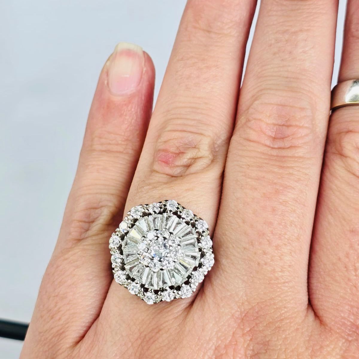 Anillo vintage abanico