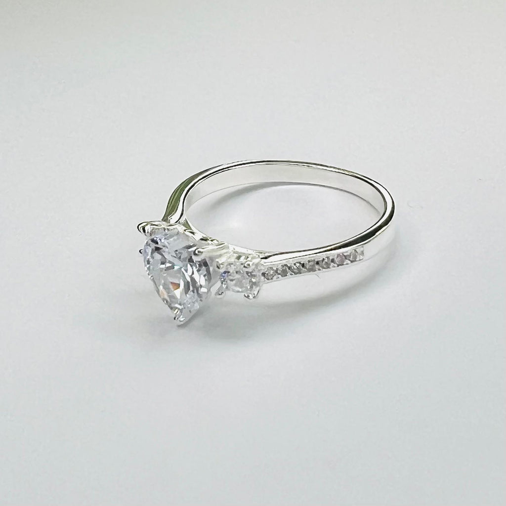 Anillo tricillo gran corazón central