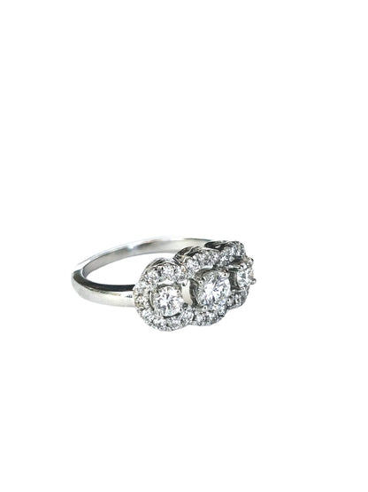 Anillo tricintillo en halo con diamantes