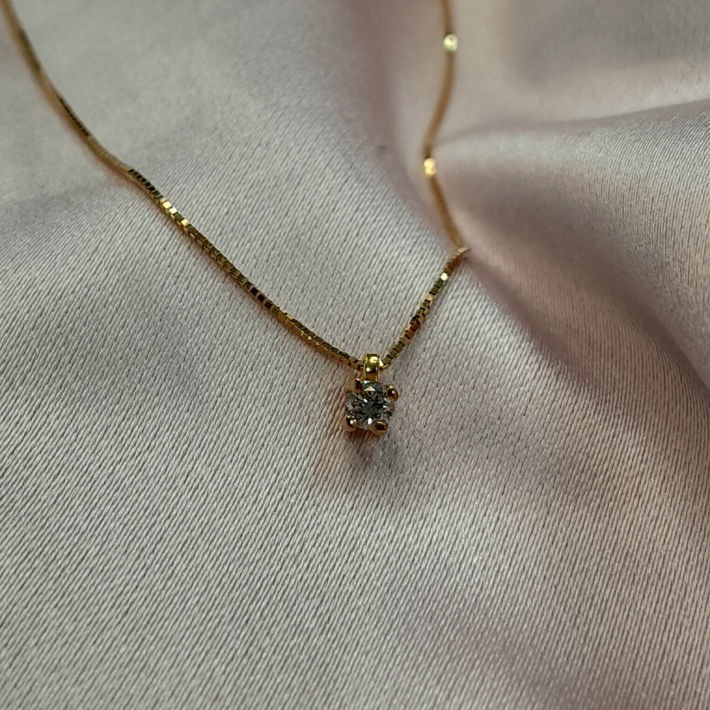 Collar Oro Amarillo y Grifa con Diamantes - Collar Oro 18K