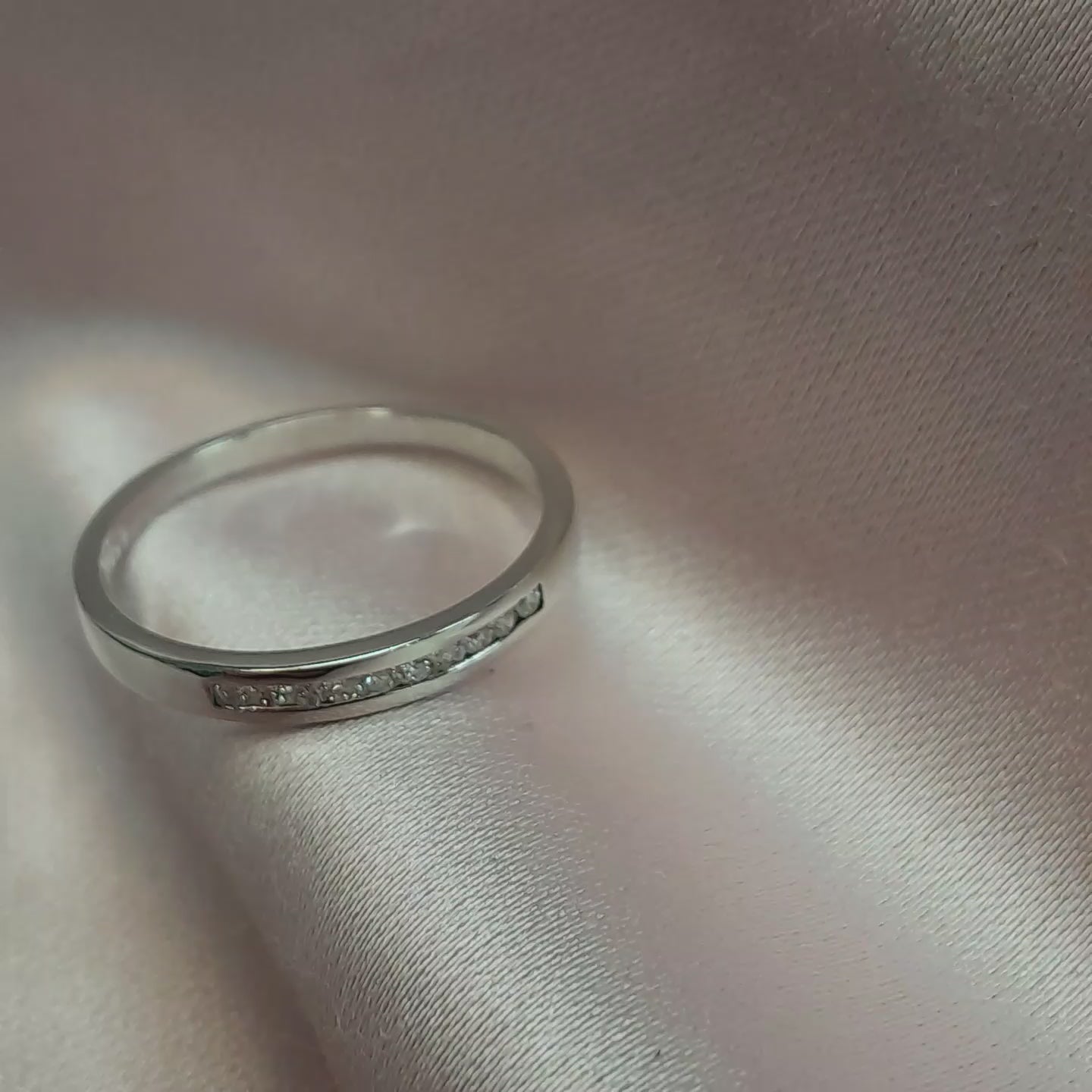 Anillo en oro blanco y diamantes - Anillo oro 18k